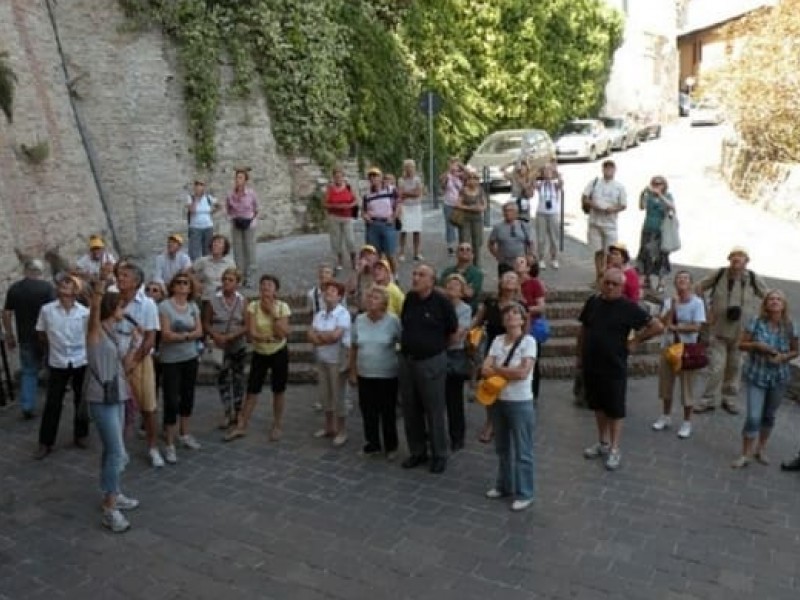 Umbria City Guided Tours. Visit Umbria cities & villages with local guide.